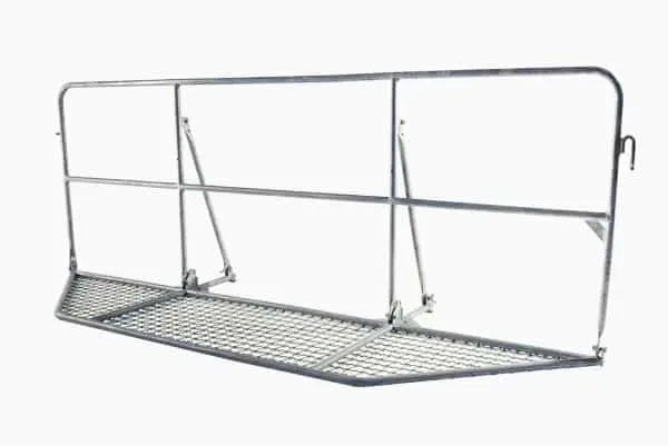 Podest-Erweiterung aus Metall für Bühnenkonstruktion mit rutschfester Oberfläche.