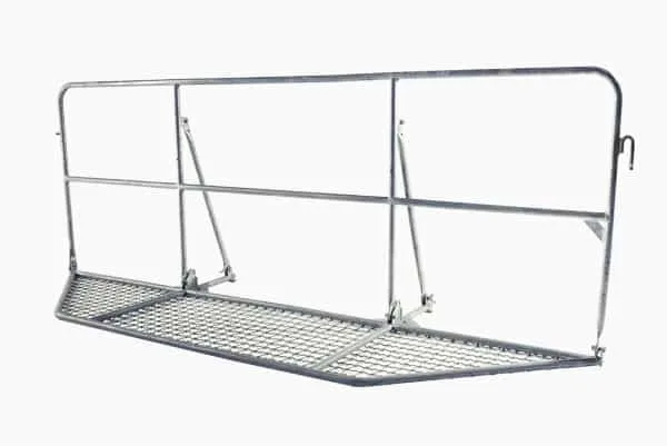 Podest-Erweiterung aus Metall für Bühnenkonstruktion mit rutschfester Oberfläche.